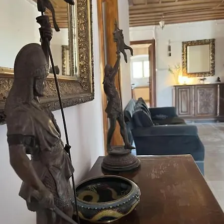 Iren Villa Parakopí