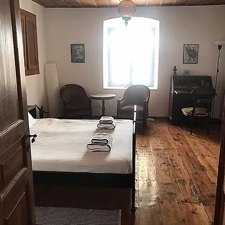Iren Villa Parakopí